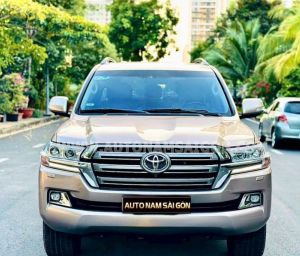 Xe Toyota Land Cruiser VX 4.6 V8 2016