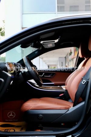 Xe Mercedes Benz GLC 200 4Matic 2023