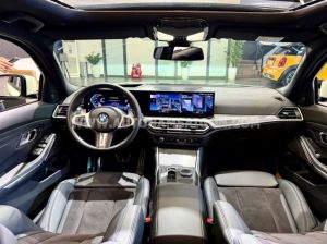 Xe BMW 3 Series 330i M Sport 2023