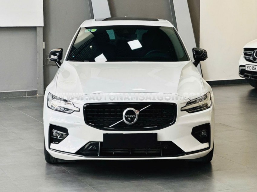 Volvo S60 T5 R-Design AWD