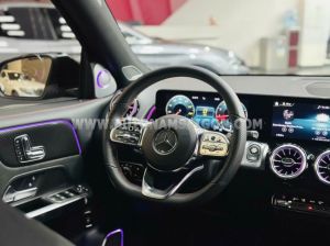 Xe Mercedes Benz GLB 200 AMG 2022