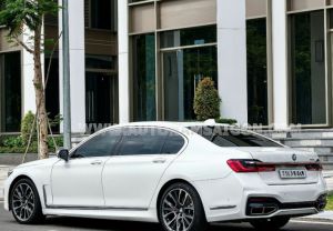 Xe BMW 7 Series 730Li 2015