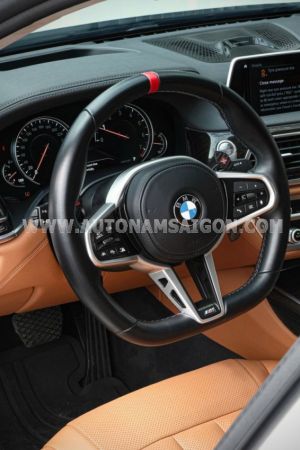 Xe BMW 7 Series 730Li 2015