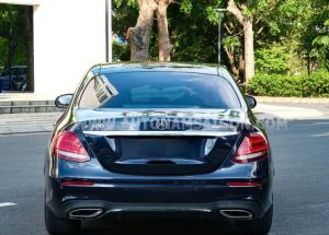 Xe Mercedes Benz E class E300 AMG 2019