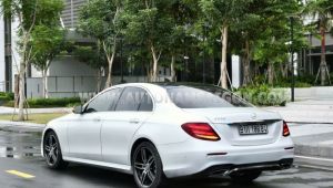 Xe Mercedes Benz E class E300 AMG 2016