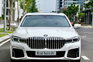 Xe BMW 7 Series 730Li 2015