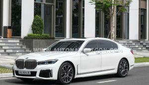 Xe BMW 7 Series 730Li 2015