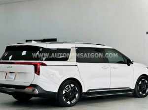 Xe Kia Carnival Signature 2.2D 2024