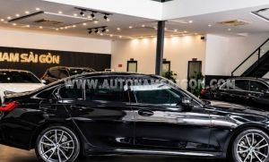 Xe BMW 3 Series 320i Sport Line 2023