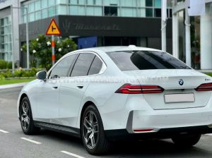 Xe BMW 5 Series 520i Premium 2025