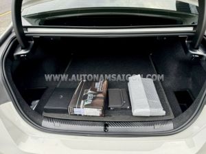 Xe BMW 5 Series 520i Premium 2025